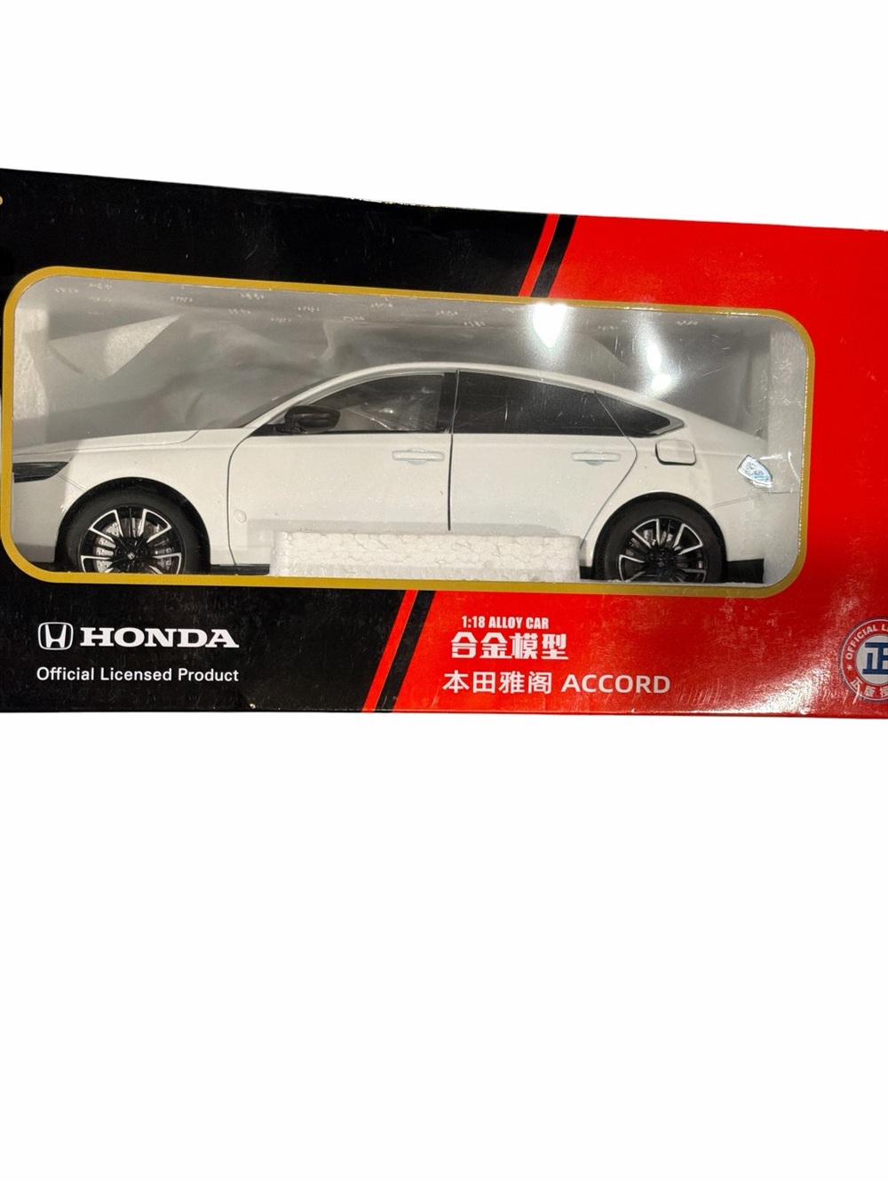 Honda Accord 1:18 Alloy Car Model - White - New in Box (NIB)